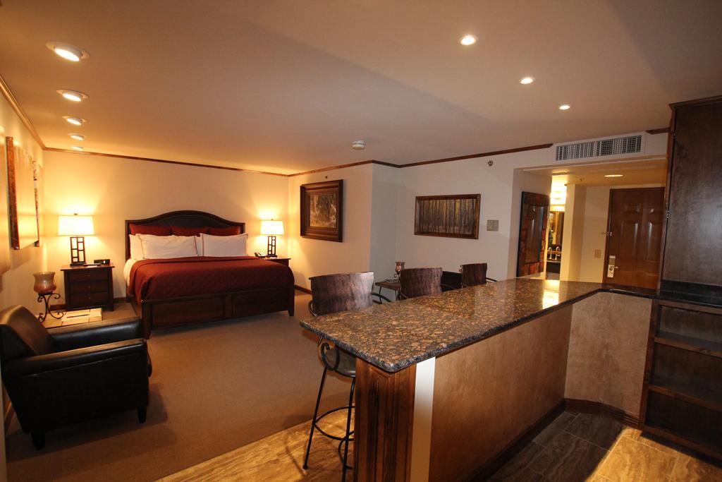Grand Z Hotel Casino By Red Lion Hotels (Adults Only) Central  City Exterior photo